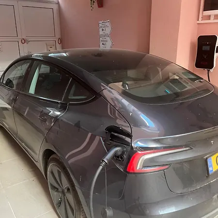 Luka-mostar Free Parking With Echarger Μόσταρ