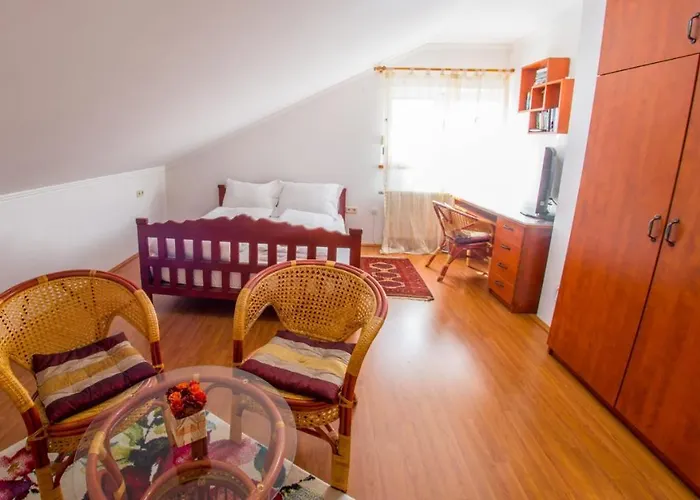 Luka-mostar Free Parking With Echarger *