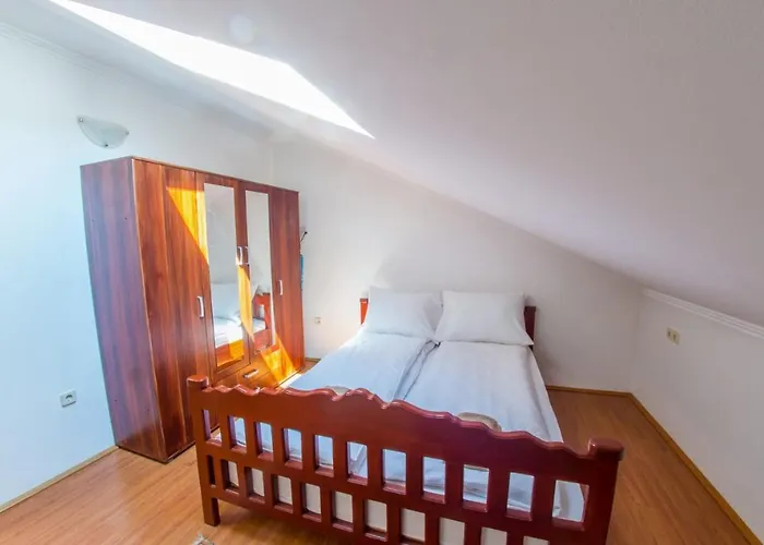 Luka-mostar Free Parking With Echarger Lägenhet *